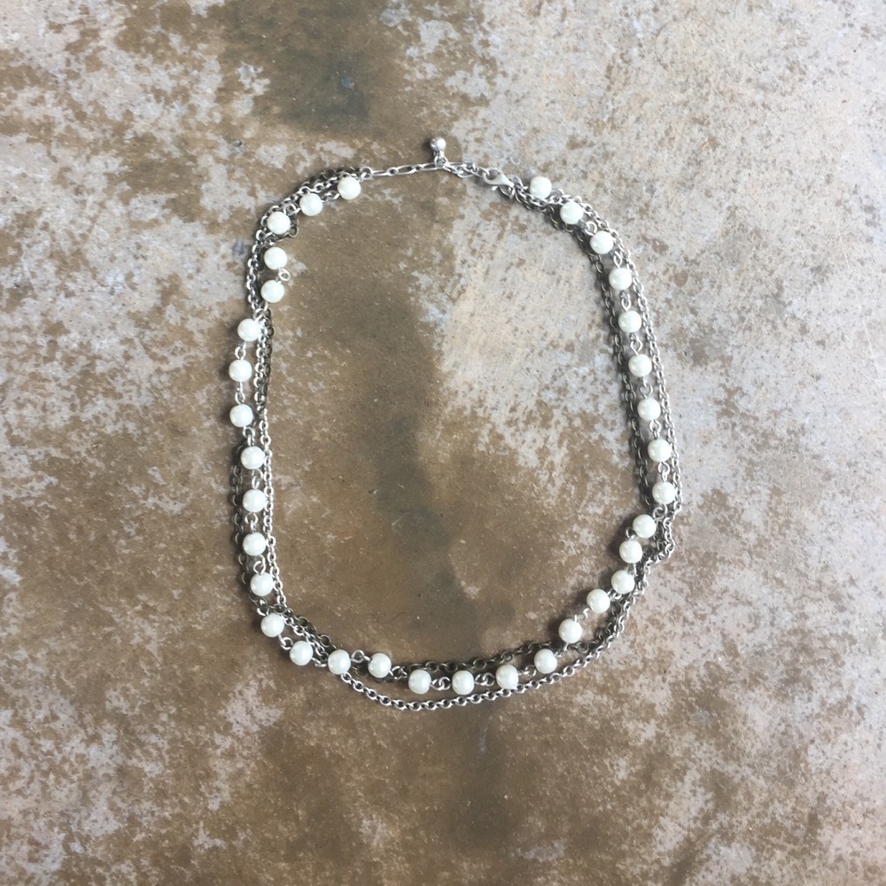 ⚡⚡3/$10 SALE AE three chain necklace faux pearls